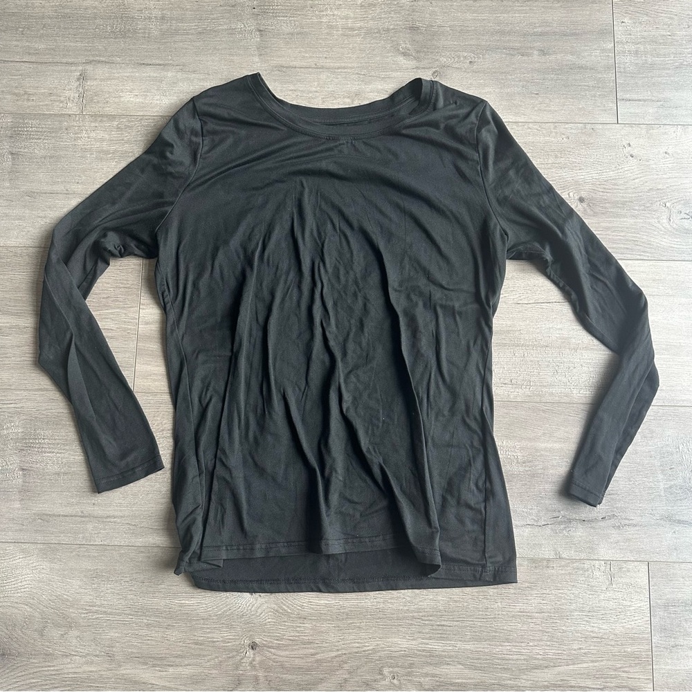 EUC Classic Black Long Sleeve Top - size XL
